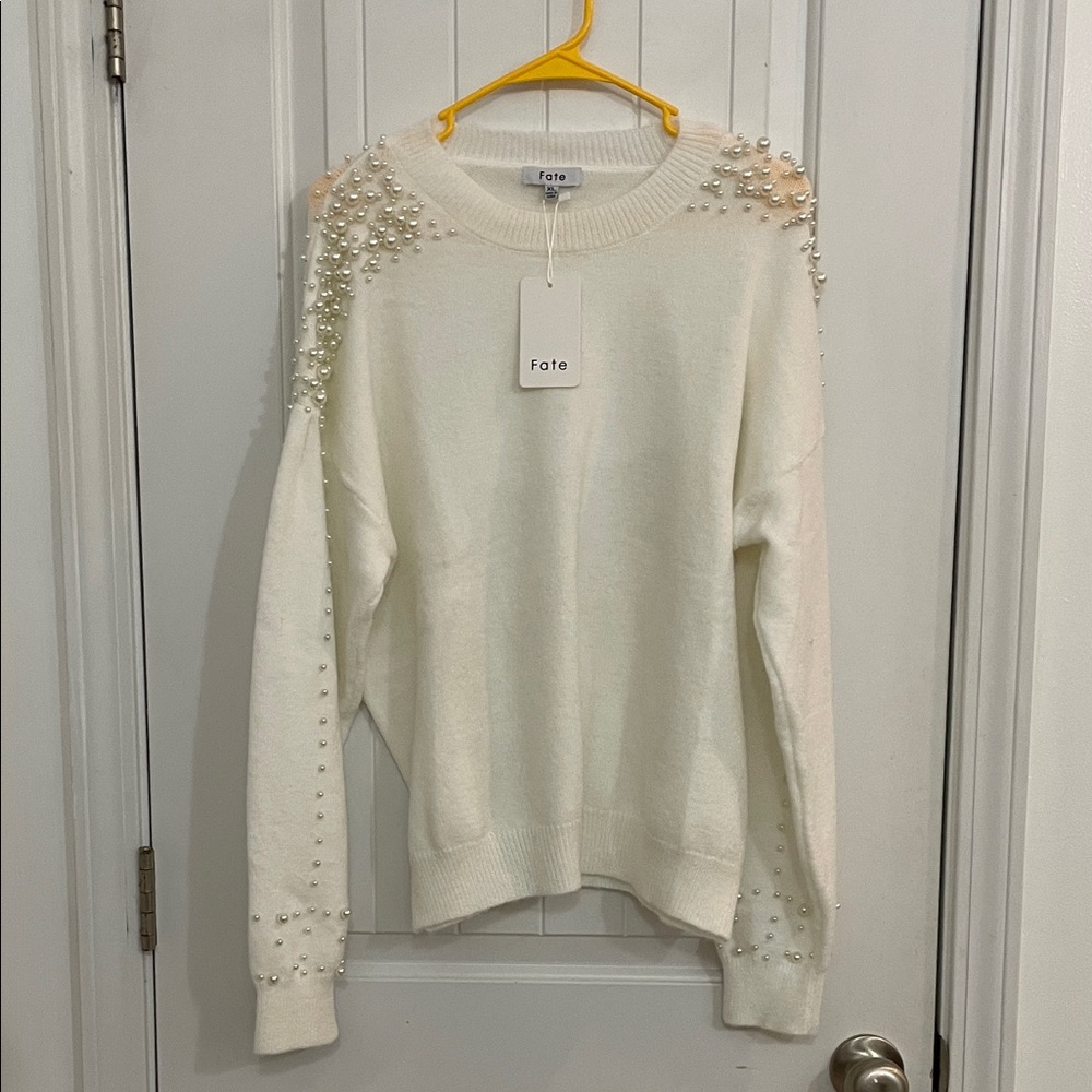Fate Women's winter white Sweater with Pearl Details size XL NWT